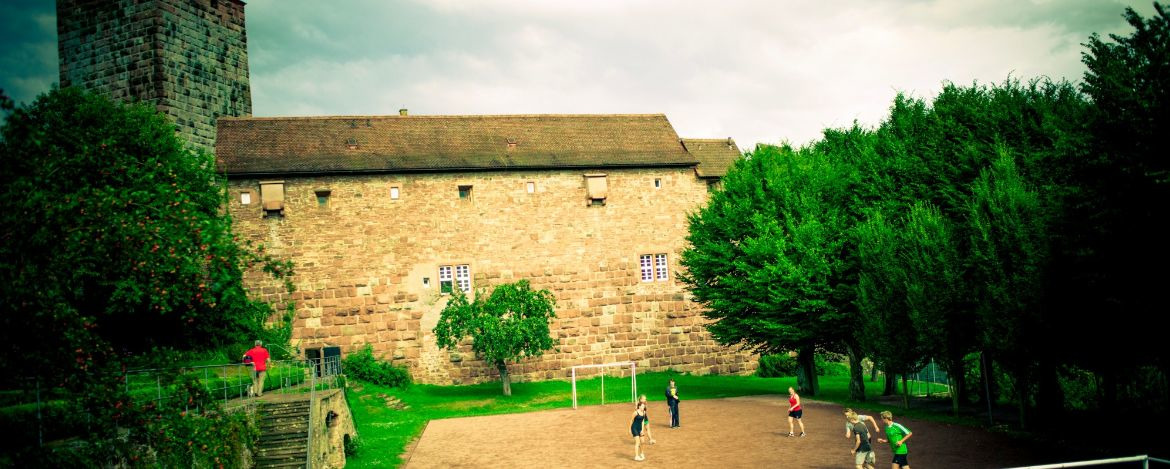 Außenanlage der Burg Rothenfels