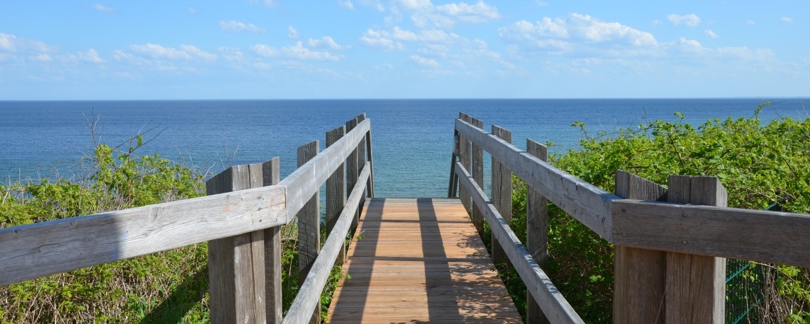 Treppe zum Ostseestrand der Jugendherberge Dahme