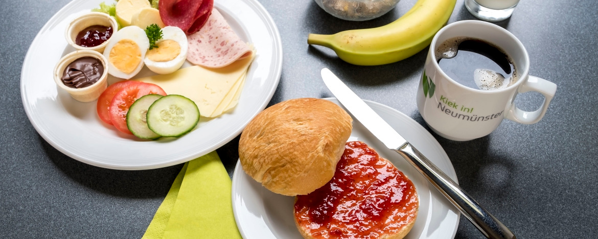 Frühstücksbuffet der Jugendherberge Neumünster