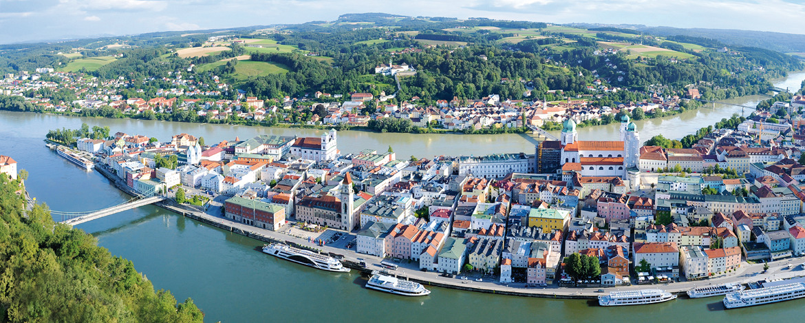 Panoramablick über Passau von der Jugendherberge Veste Oberhaus in Passau