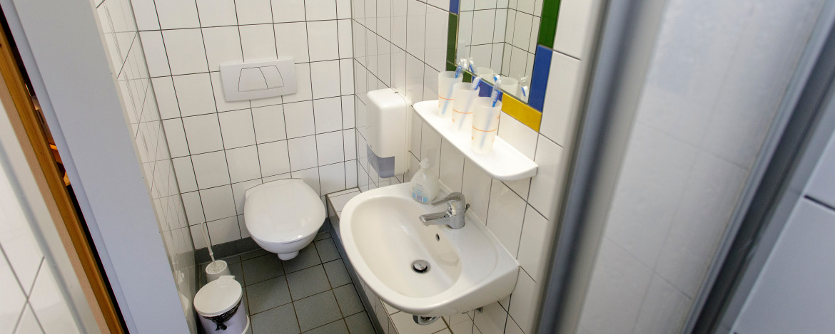 Badezimmer in der Jugendherberge Wuppertal