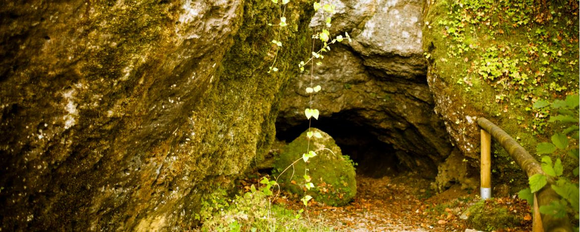 Die Märchenhöhle auf dem Gelände der Jugendherberge Pottenstein