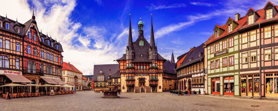 Rathaus mit Marktplatz in Wernigerode