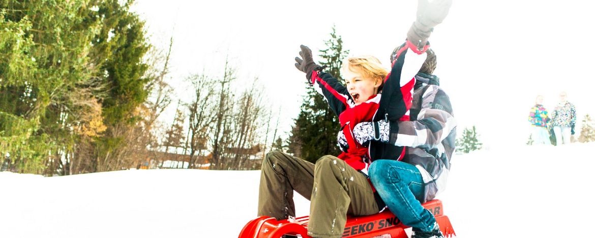 Günstiger Winterurlaub mit der Familie in der Jugendherberge