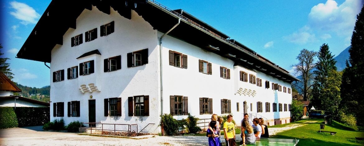 Außenansicht Haus Jenner der Jugendherberge in Berchtesgaden