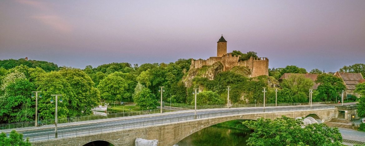 Burg Giebichenstein oberhalb der Saale